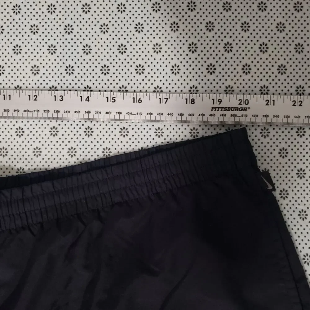 Vintage Nike Mens XXL Black Athletic Shorts Contrast Trim Mesh Lined Activewear